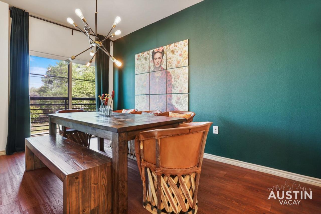 Stylish 4Br With Smart Tv And Free Garage Parking Apartman Austin Kültér fotó