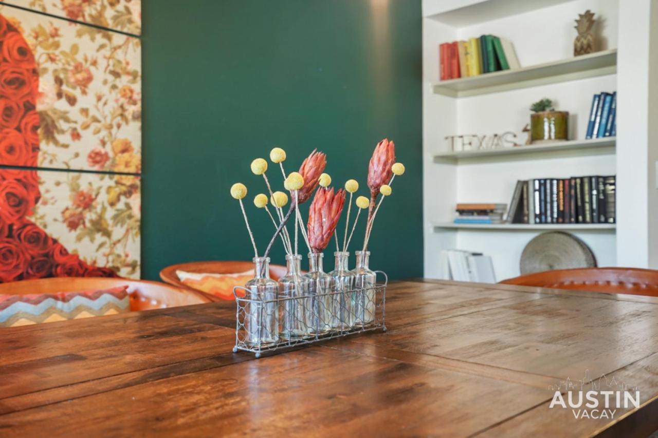 Stylish 4Br With Smart Tv And Free Garage Parking Apartman Austin Kültér fotó